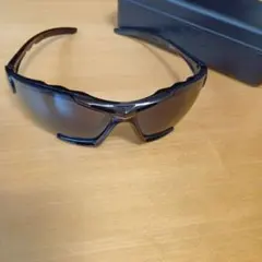 t*1様 オークリー　OAKLEY　サングラス　スポーツ　ブラック DJ9118