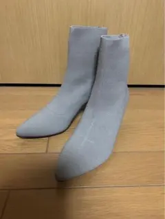 新品　GU ポインテッドニットブーツ　ベージュ