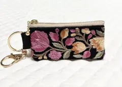 インド刺繍リボン　リップポーチ　リップケース　ハンドメイド　ミニポーチ　ヌビ