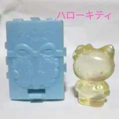 ハローキティ　30周年クリアミニチュア？　フィギュア　ケース付き　レア　レトロ