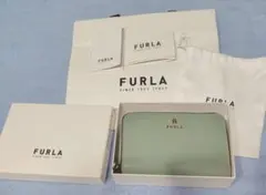 FURLA フルラ 二つ折り財布　ライトグリーン 箱・保存袋付き