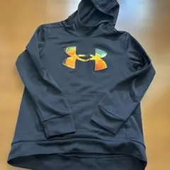 Under Armour ブラックパーカー YLG/16/18