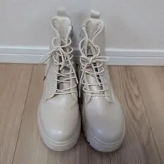 ベージュ レースアップブーツ サイドファスナー付き