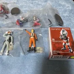 最終値下げ　特撮ヒーロー　戦隊物　ウルトラマンなど　他のアニメグッズ　まとめ売り 最終値下げ 特撮ヒーロー 戦隊物 ウルトラマンなど 他のアニメグッズ
