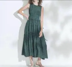 ミラオーウェンのノースリーブロングワンピース