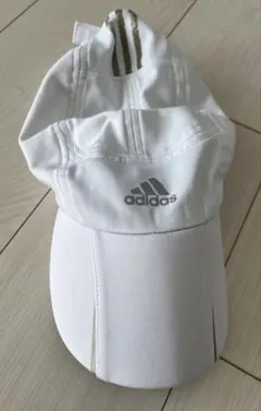 adidas スポーツキャップホワイト/シルバー