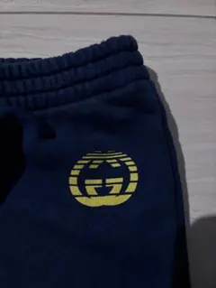 GUCCI キッズ　8A ネイビー　スウェットパンツ　ggロゴ　グッチチルドレンのサムネイル