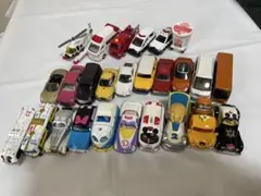 ディズニートミカ まとめ売り トミカ ディズニー 13台 まとめ売り ミニカー - メルカリ