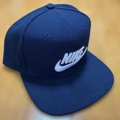 NIKE ネイビー キャップ　フリーサイズ