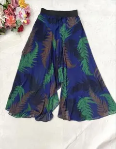 新品 DURASambientアシンメトリーフレアスカート ボタニカル柄のサムネイル