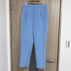 GUジーユー　ライトブルー センタープレス カジュアルパンツ　Lサイズ