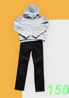 150サイズ コーデセット！スウェットパーカーフーディ＆黒スキニー　２枚セット⭐︎