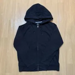 ユニクロ　フルジップパーカー　ブラック