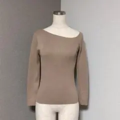 イング アシメ Ｖネック リブ ニット モカ