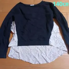 【美品】ブランシェス　バック切り替えフリルスウェットのサムネイル