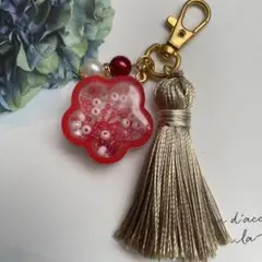 32 レジン　シャカシャカキーホルダー　シェイカー 和風　梅　タッセル　花　大人