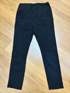 ブラック マタニティパンツ スリムフィット