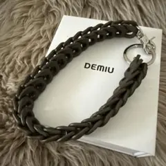 DEMIUデミュウ　ストラップのサムネイル