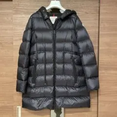 【期間限定価格】MONCLER ダウンジャケット