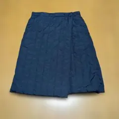 ユニクロ ネイビー キルティング ひざ丈 巻きスカート