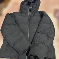 UNIQLO シームレスダウンパーカー　黒　L