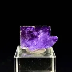 【高透明/濃密パープル】中国 新疆産 パープルフローライト キューブ　蛍石 原石