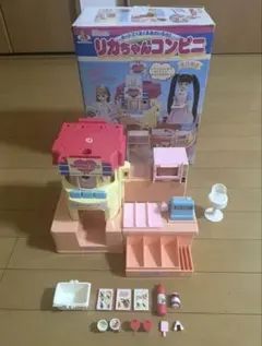 リカちゃんの白い白い家具 学習机 - メルカリ