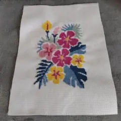 夏　ハイビスカス　刺繍　クロスステッチ　完成品　ハンドメイド