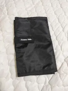 Hanna Hula おむつ替えマット ブラックのサムネイル
