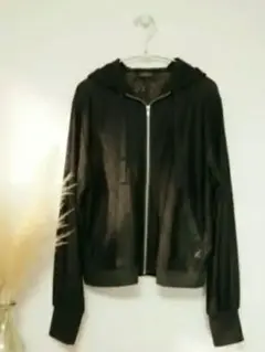 【新品】大きいサイズＬＬ ブラックレースフード付きジャンパー　指穴つき