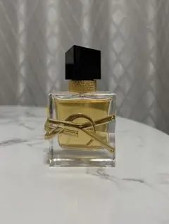 【ほぼ未使用】イブサンローラン リブレ オーデパルファム 30ml