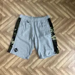 F.C.Real Bristol カモフラ切替 ショートパンツのサムネイル