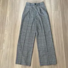 GU ジーユー　チェック柄ワイドパンツ　Sサイズ