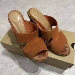 UGG オレンジ スエード ヒールサンダル　レディース　24cm