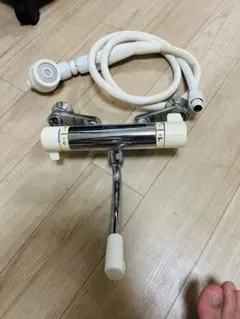 TOTO 水栓金具 浴室 TMJ40CRV93 - メルカリ