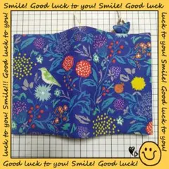 ハンドメイド✿文庫本サイズ✿ブックカバー✿小鳥とボタニカル柄
