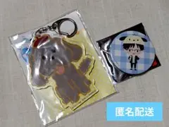 ユーリ!!! on ICE × サンリオ コラボ　アクリルキーホルダー、缶バッジ