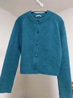GU 緑　ニット　ボタン