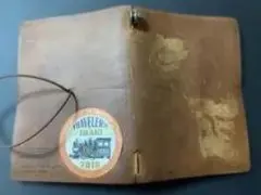 旅行者用ブラウン二つ折り財布