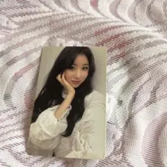LEE-CHAE YEON タレントカード