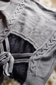 axes femme ニット