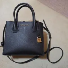 MICHAEL KORS ブラックショルダーバッグ