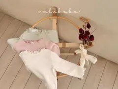 valubebe フリル付き長袖トップス cream S