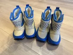 キッズ冬用ブーツ 青とクリーム色　13センチ　13cm