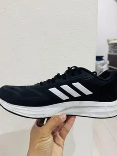 adidas スニーカー ブラック ホワイト 29cmのサムネイル