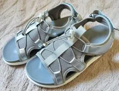 Item thumbnail for item 7e0a60b4-735a-4393-a339-65e32edecc2a