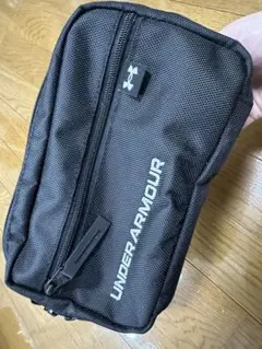 UNDER ARMOUR セカンドバッグ ポーチ ブラックのサムネイル