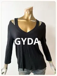 ⬛︎☘️T22070☘️GYDA オフショルデザインVネックロンT Fのサムネイル