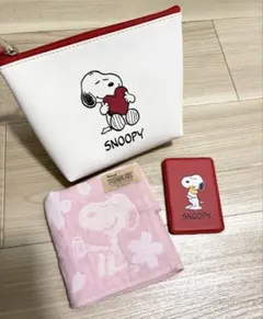 【新品未使用】スヌーピー PEANUTS ポーチ ハンカチ 鏡 ミラー 手鏡