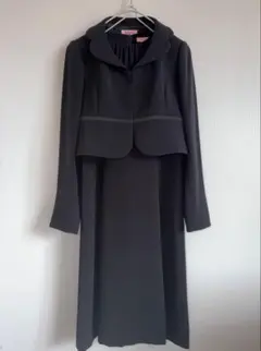 ★ほぼ未使用/東京ソワールSOIR PERLEフォーマル黒ワンピーススーツ9号